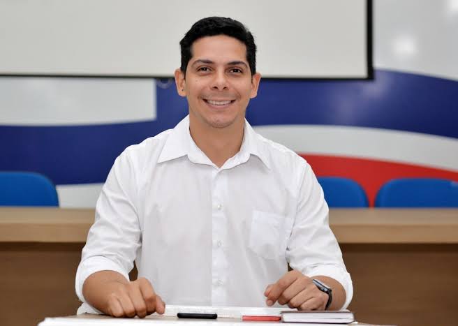 Paulo Marinho Jr renuncia cargo de vice-prefeito